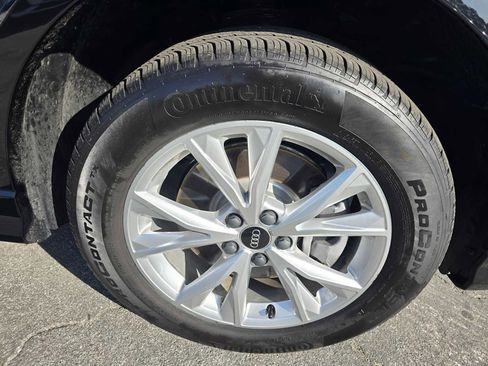 Used 2024 Audi Q3 2.0T Premium w/ Convenience Package image 9