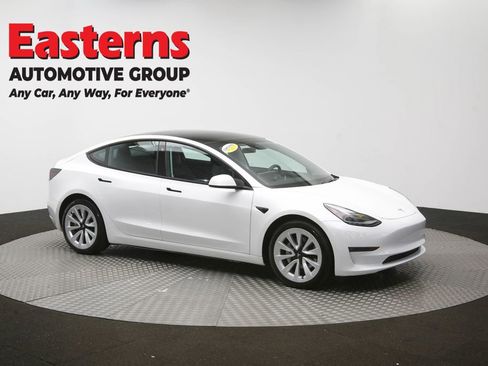 Used 2022 Tesla Model 3 Long Range AWD/4WD image 42