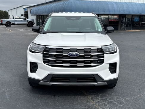 Used 2026 Ford Explorer Active image 2