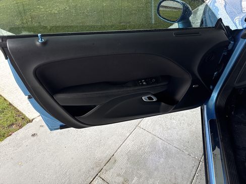 Used 2015 Dodge Challenger R/T Scat Pack RWD image 13