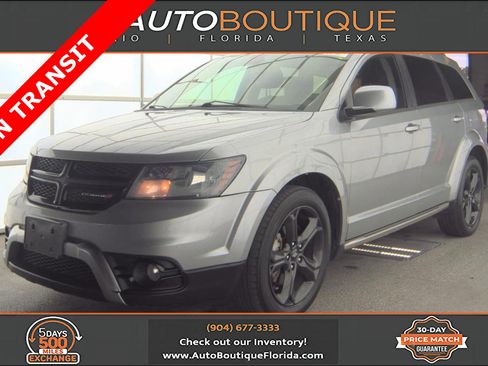 Used 2019 Dodge Journey Crossroad image 1