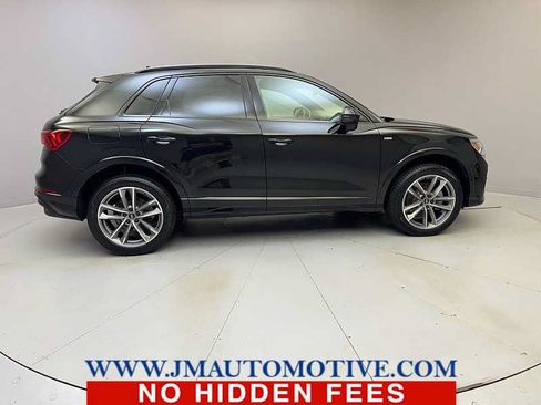 Used 2023 Audi Q3 2.0T Premium AWD/4WD image 6