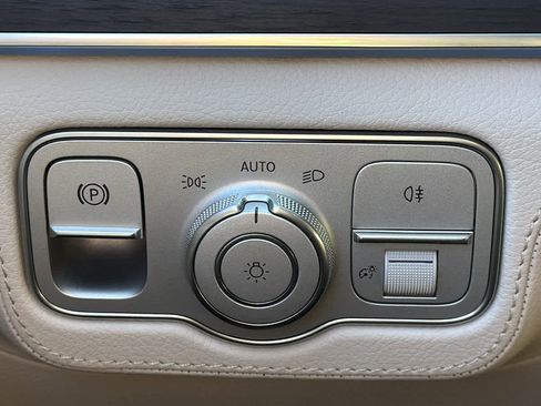 New 2026 Mercedes-Benz GLE 53 AMG 4MATIC image 18