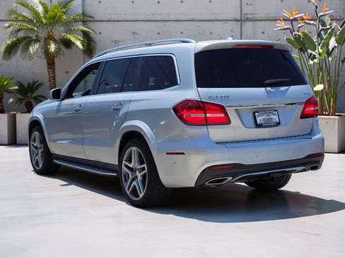 Used 2017 Mercedes-Benz GLS 550 4MATIC image 4
