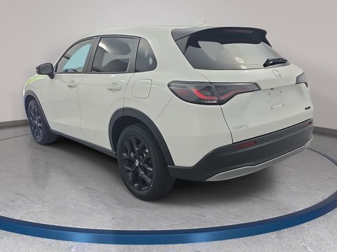 Certified 2023 Honda HR-V Sport image 7