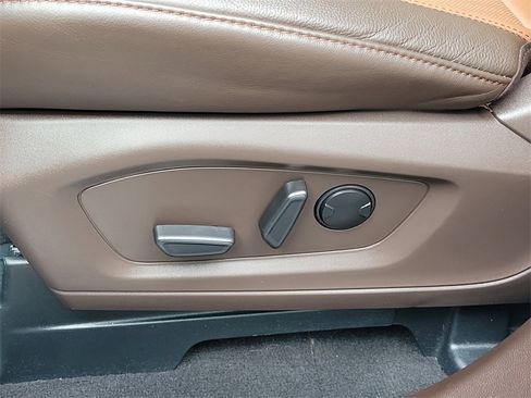 Used 2023 Ford Explorer King Ranch w/ Technology Package image 26