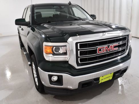 Used 2015 GMC Sierra 1500 SLE w/ SLE Value Package AWD/4WD image 4