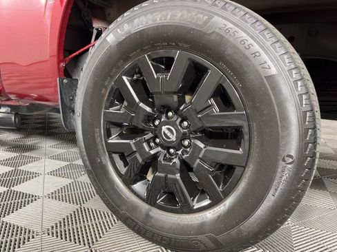 Used 2023 Nissan Frontier SV w/ Technology Package image 14