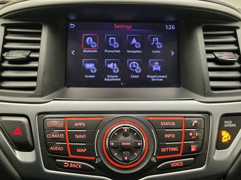 Used 2018 Nissan Pathfinder SL image 25