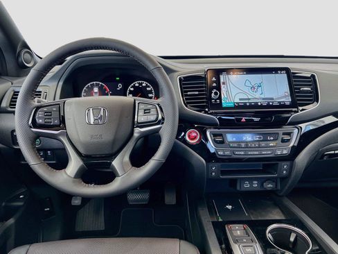 New 2026 Honda Ridgeline Black Edition image 2