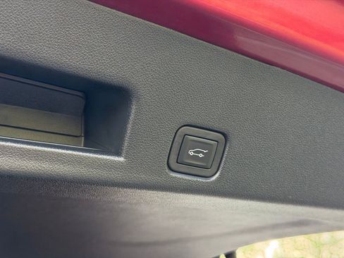 Used 2024 GMC Acadia Denali w/ LPO, Floor Liner Package FWD image 34