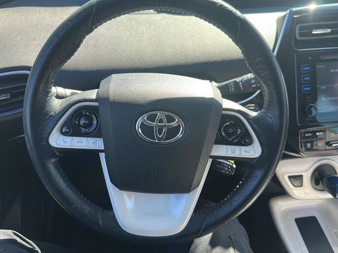 Used 2016 Toyota Prius Three Touring FWD image 13