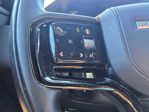 Certified 2025 Land Rover Range Rover Velar Dynamic SE image 31