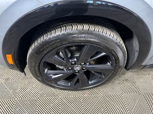 Used 2023 Buick Envision Essence w/ Sport Touring Package image 10