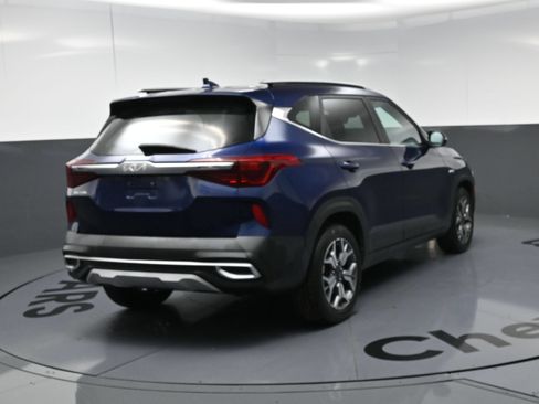 Used 2023 Kia Seltos EX AWD/4WD image 9