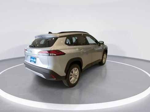 New 2026 Toyota Corolla Cross LE FWD image 8