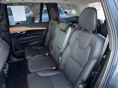 Certified 2025 Volvo XC90 B6 Core image 25