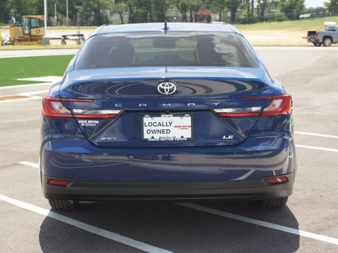 Used 2025 Toyota Camry LE image 3
