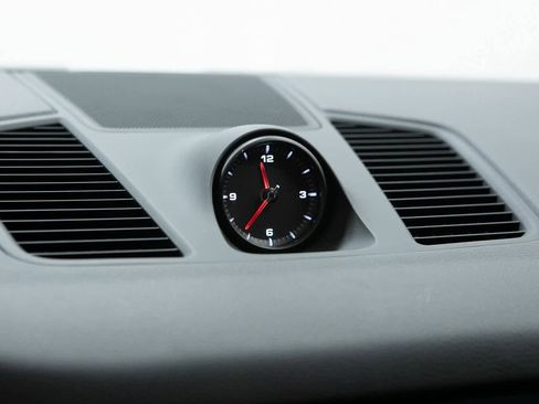 Certified 2023 Porsche Cayenne image 25