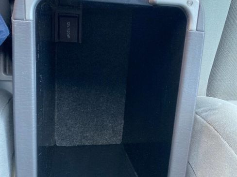 Used 2004 Toyota Solara SE image 22