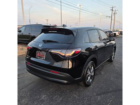 New 2026 Honda HR-V LX image 12