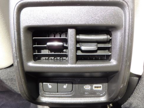 Used 2020 Cadillac XT4 Sport image 37