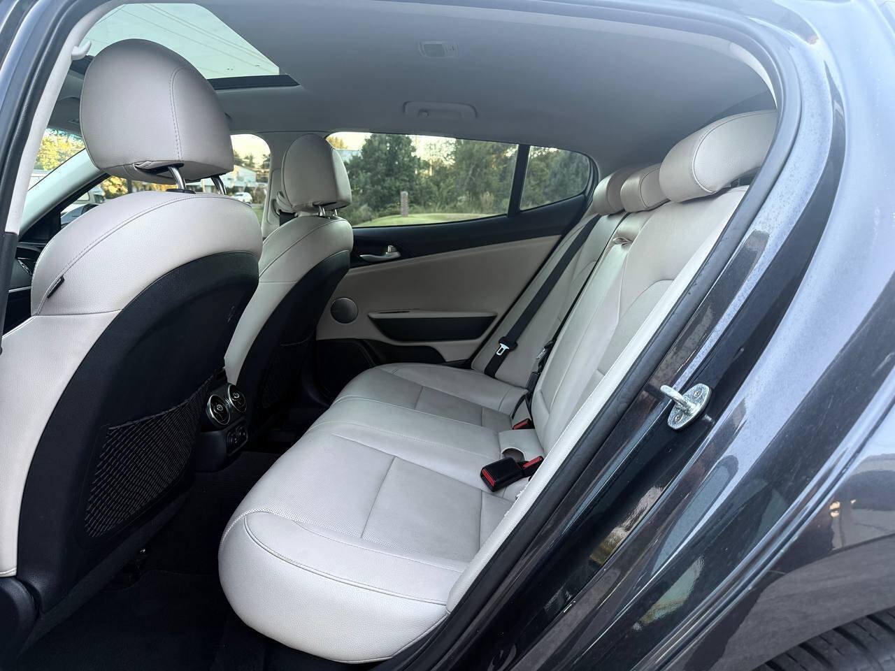 Used 2019 Kia Stinger Premium AWD/4WD image 14
