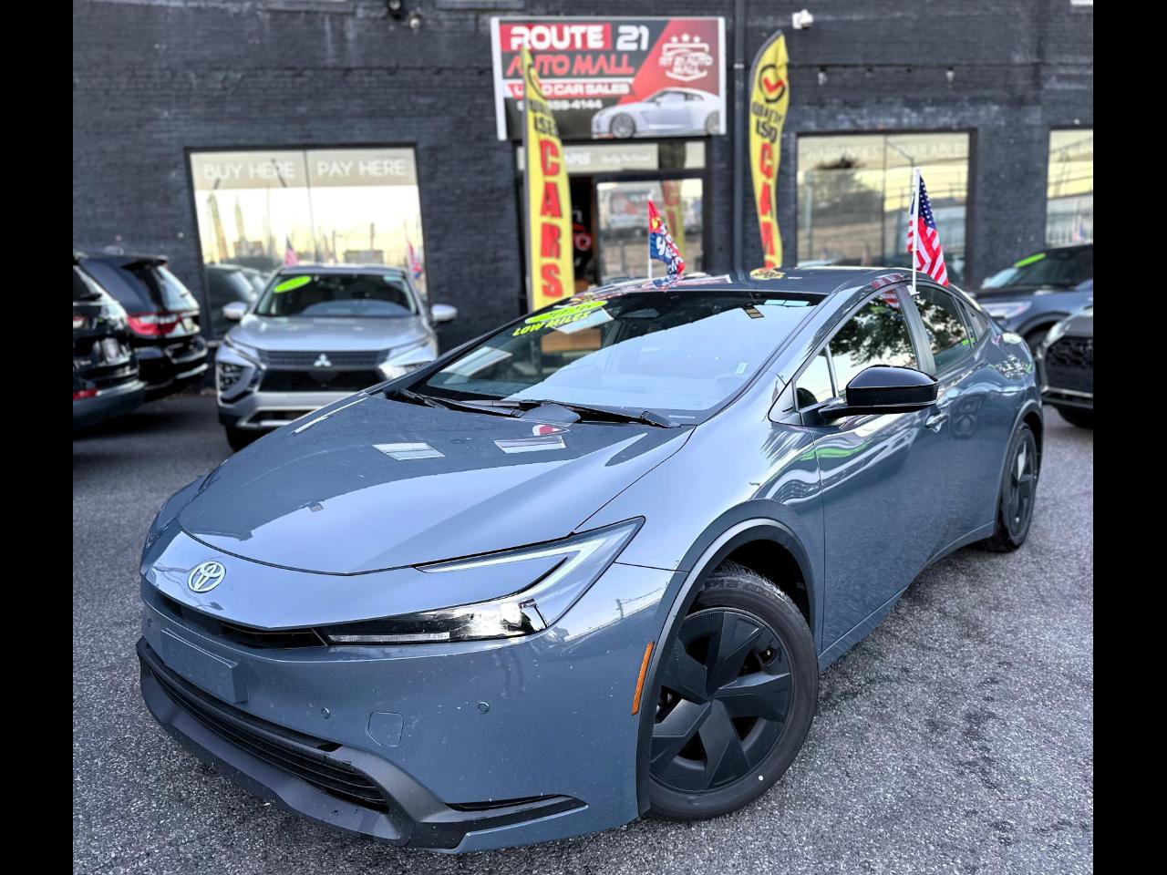 Used 2026 Toyota Prius LE FWD image 1
