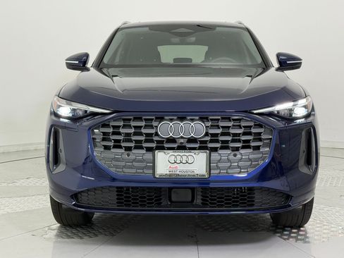 Certified 2025 Audi Q5 Premium w/ Convenience Package AWD/4WD image 6