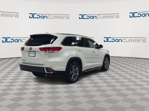 Used 2019 Toyota Highlander Limited Platinum AWD/4WD image 8