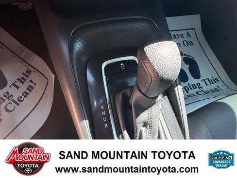 Used 2022 Toyota Corolla LE FWD image 20