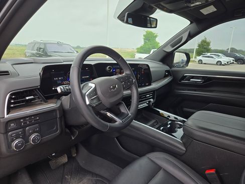 Certified 2025 Chevrolet Tahoe Z71 w/ Comfort Package AWD/4WD image 11