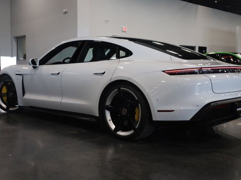 Used 2020 Porsche Taycan Turbo S image 4