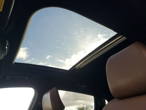 Certified 2023 Lincoln Nautilus Reserve image 16