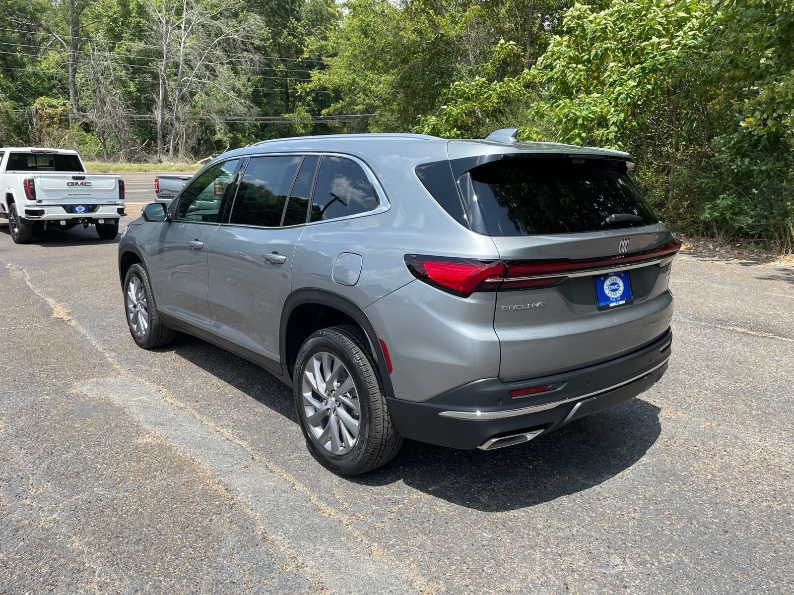 New 2026 Buick Enclave Preferred w/ Power Package FWD image 3