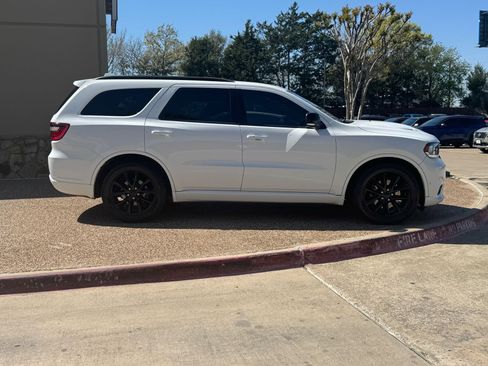 Used 2018 Dodge Durango R/T w/ Technology Group image 7