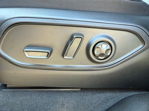 New 2025 Jeep Grand Cherokee L Limited w/ Luxury Tech Group II image 12