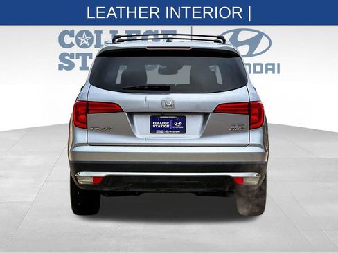 Used 2017 Honda Pilot Elite image 9