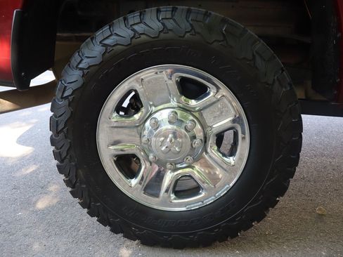 Used 2015 RAM 2500 SLT w/ Luxury Group AWD/4WD image 42