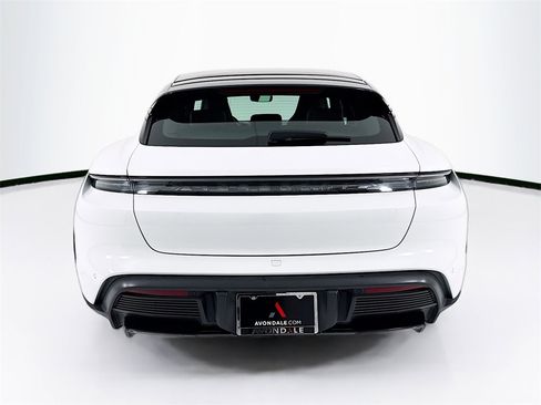 Used 2022 Porsche Taycan 4S image 10