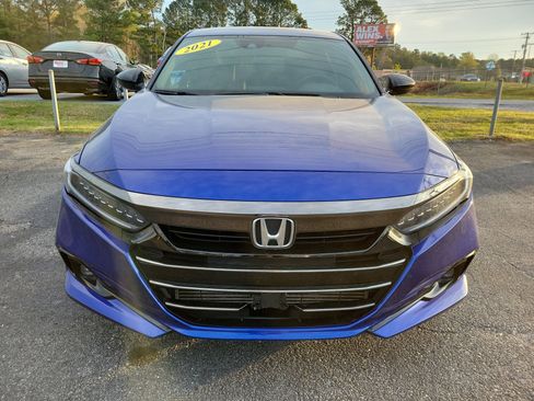 Used 2021 Honda Accord Sport image 2