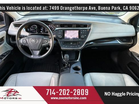 Used 2013 Toyota Avalon Limited w/ Technology Pkg FWD image 17