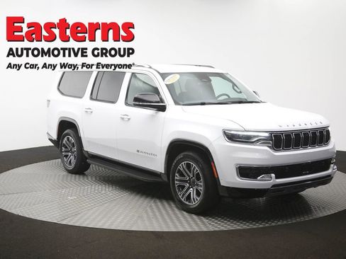 Used 2024 Jeep Wagoneer L Series II RWD image 53