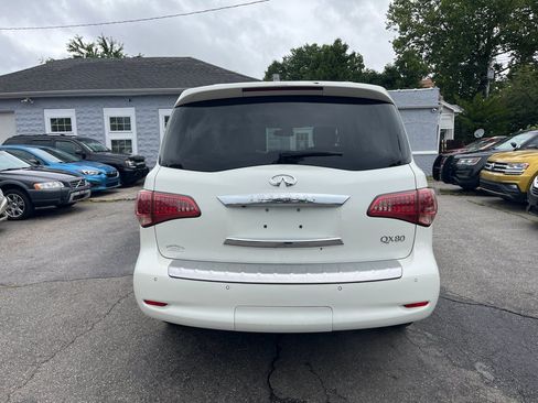 Used 2015 INFINITI QX80 4WD w/ Deluxe Technology Package image 6