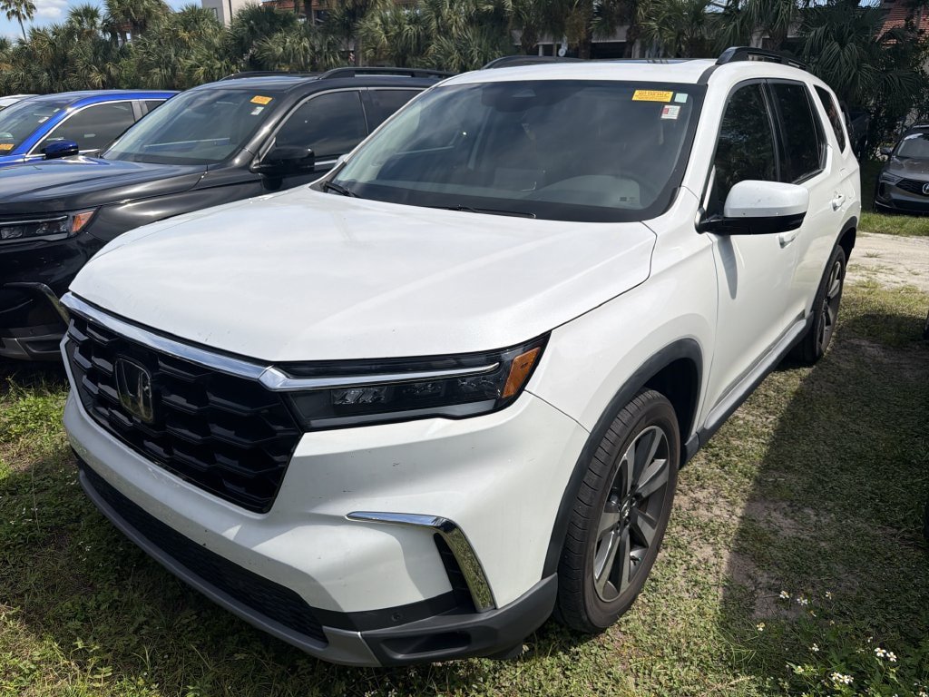 Used 2024 Honda Pilot Touring image 4