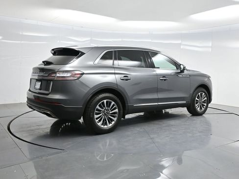 Used 2023 Lincoln Nautilus FWD w/ Premium Package image 39