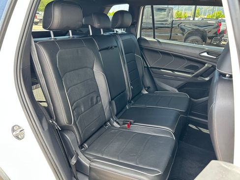 Used 2022 Volkswagen Tiguan SEL R-Line AWD/4WD image 21