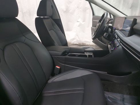 Used 2025 Hyundai Sonata Limited image 10