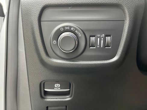 New 2026 Jeep Grand Cherokee L Laredo RWD image 11