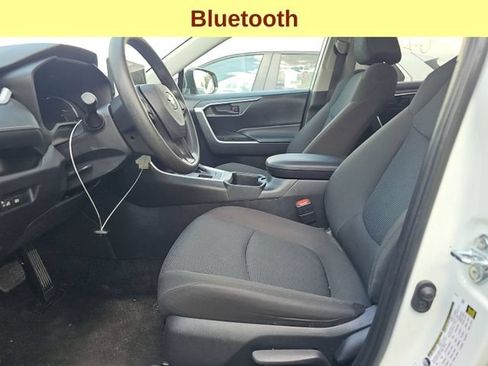 Used 2025 Toyota RAV4 LE AWD/4WD image 10